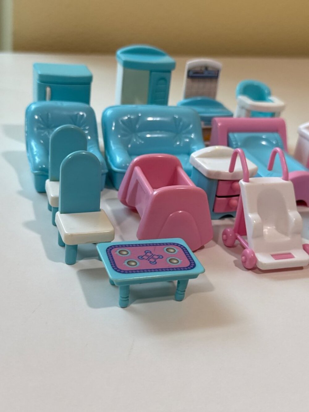 Vintage Kameny Dollhouse Furniture Set 16 Pcs Blue & Pink Plastic Sofa Bed High